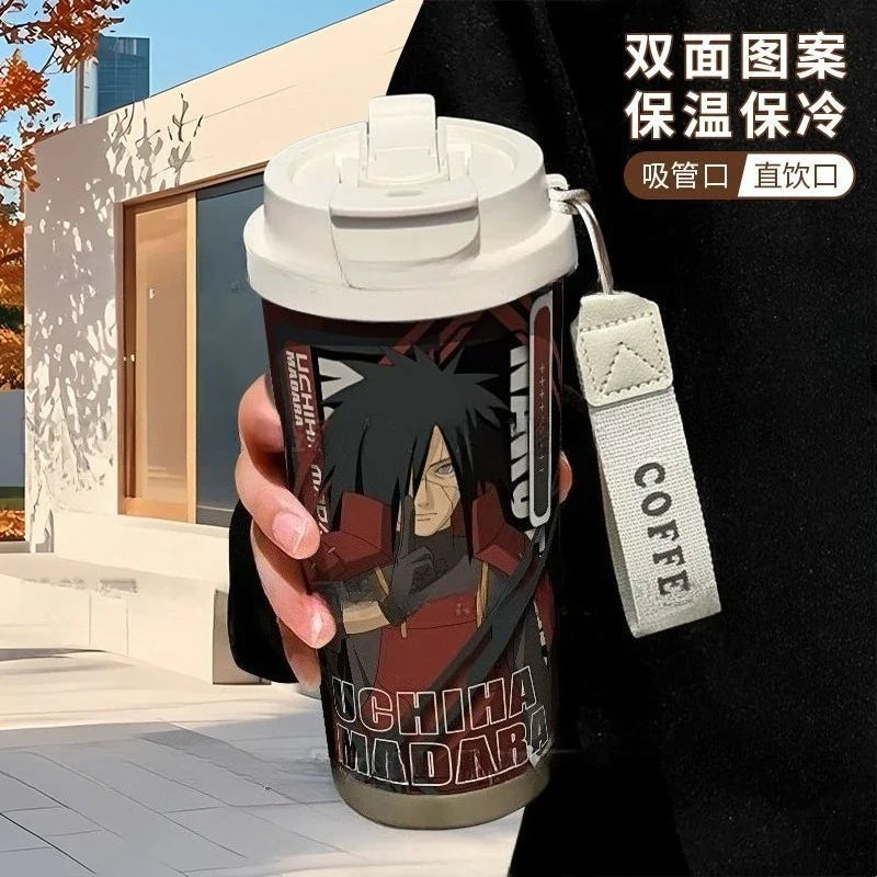 Termo Naruto – Varios personajes con imagen de Madara Uchiha, diseño exclusivo para fans del anime, con correa y tapa doble uso.