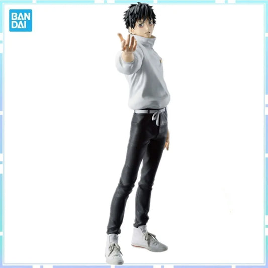 Detalle del rostro de la figura Yuta Okkotsu anime Jujutsu Kaisen