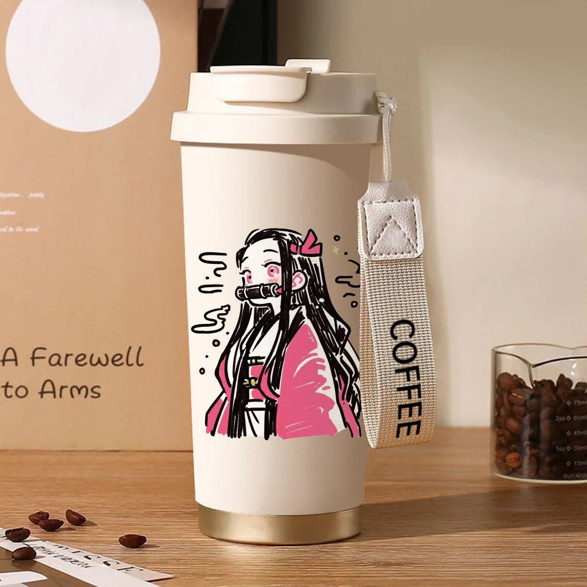 Termo Demon Slayer – Varios personajes con diseño de Nezuko Kamado. Ideal para fans de Kimetsu no Yaiba, con tapa segura y diseño portátil.