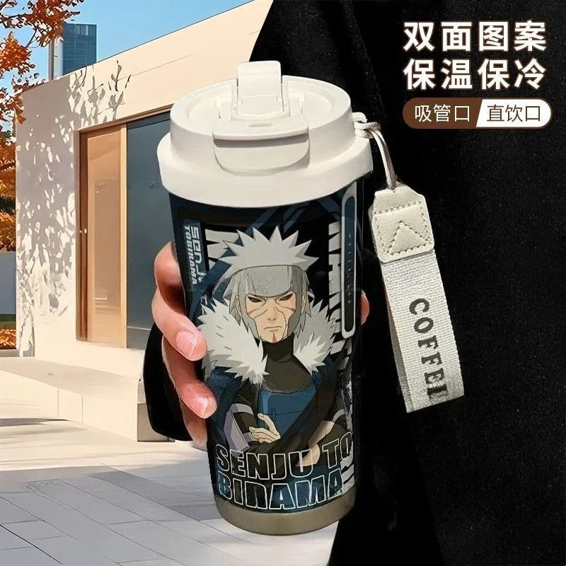 Termo Naruto – Varios personajes con diseño de Tobirama Senju, termo térmico con estilo anime, tapa blanca y correa decorativa.